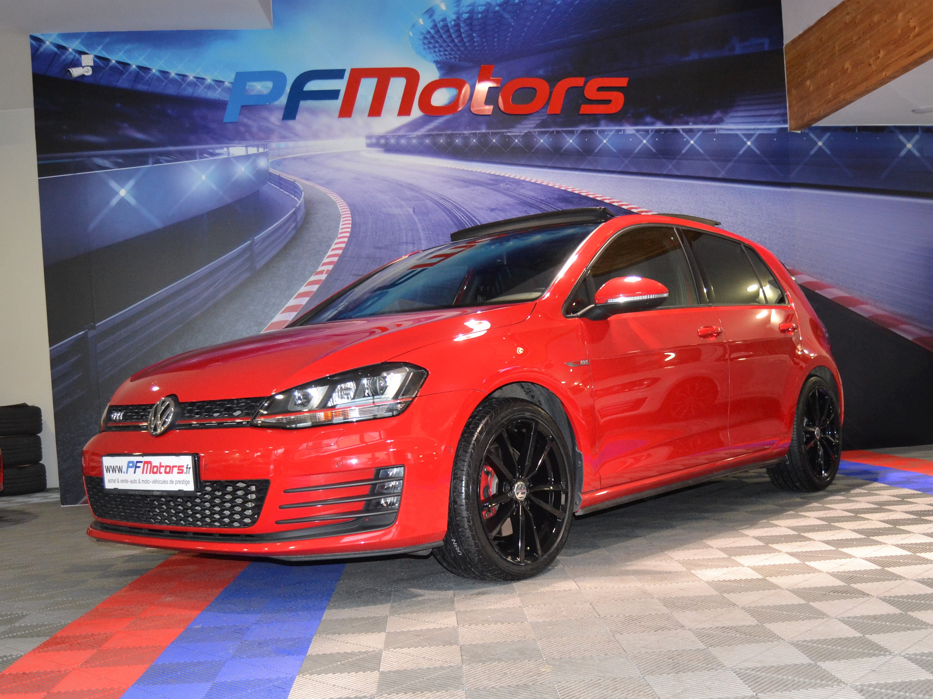 Volkswagen Golf 7 GTI 2.0 TSI 220 DSG Toit ouvrant Pf Motors