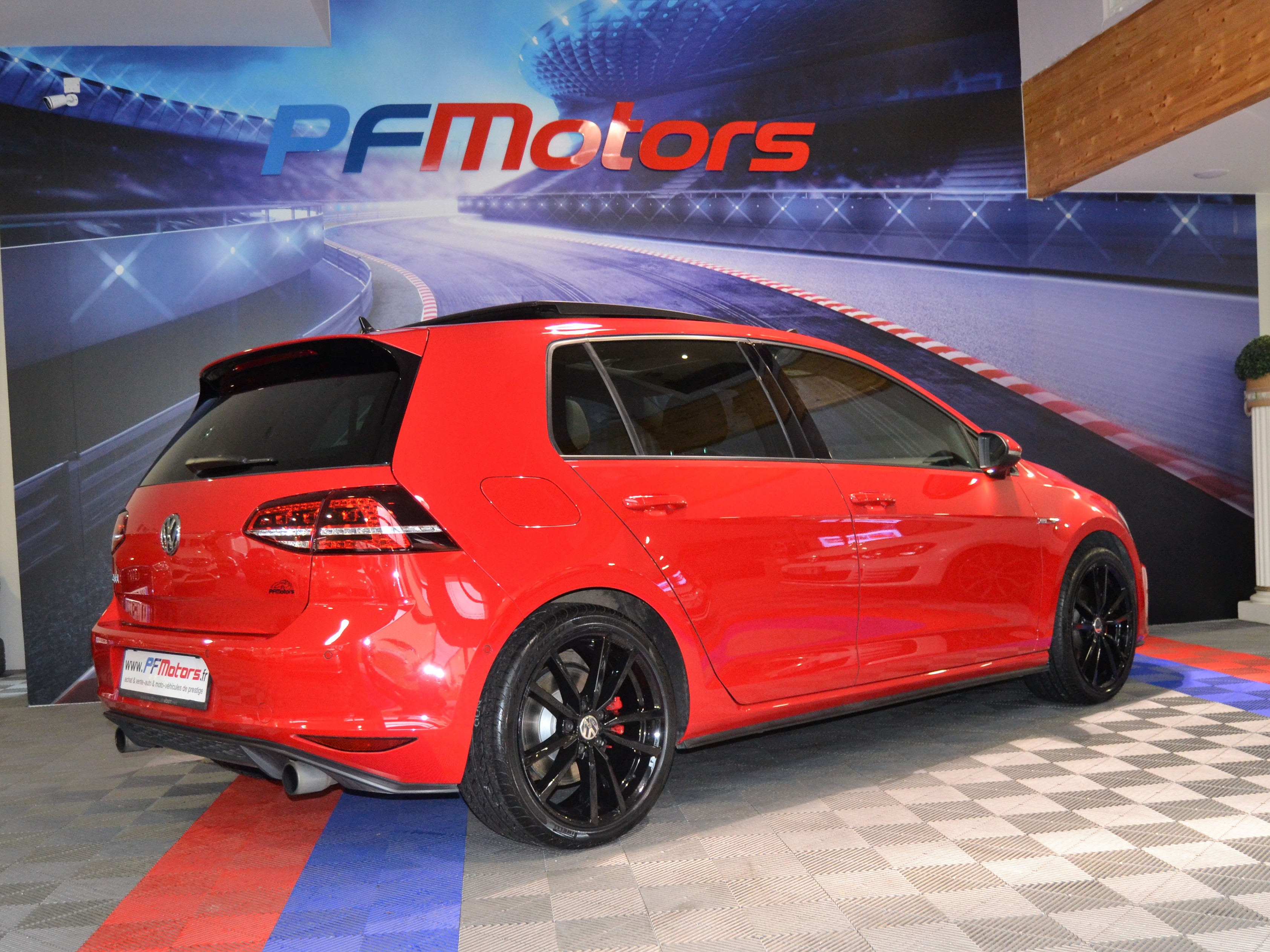 Volkswagen Golf 7 GTI 2.0 TSI 220 DSG Toit ouvrant Pf Motors