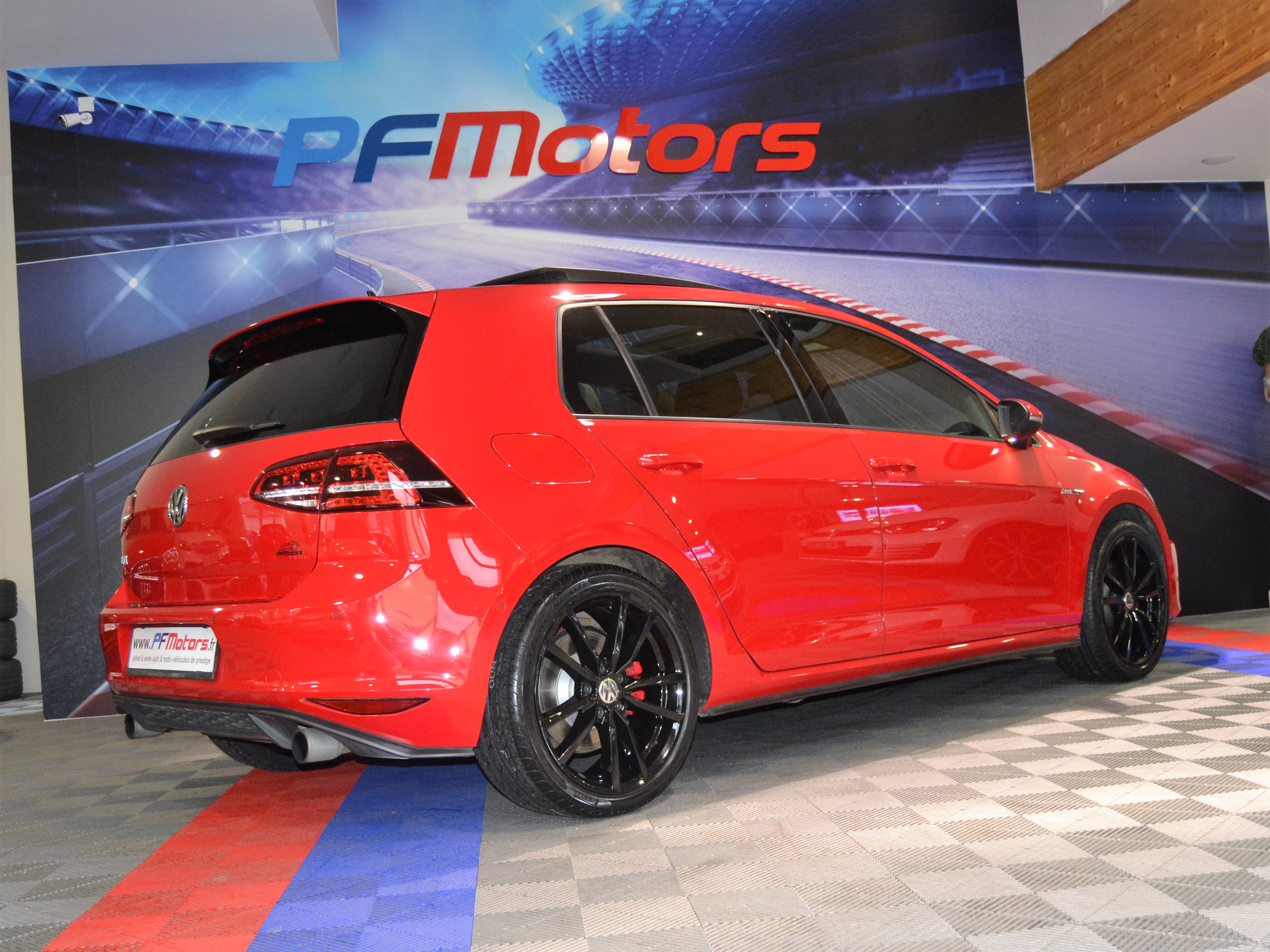 Volkswagen Golf 7 GTI 2.0 TSI 220 DSG Toit ouvrant Pf Motors