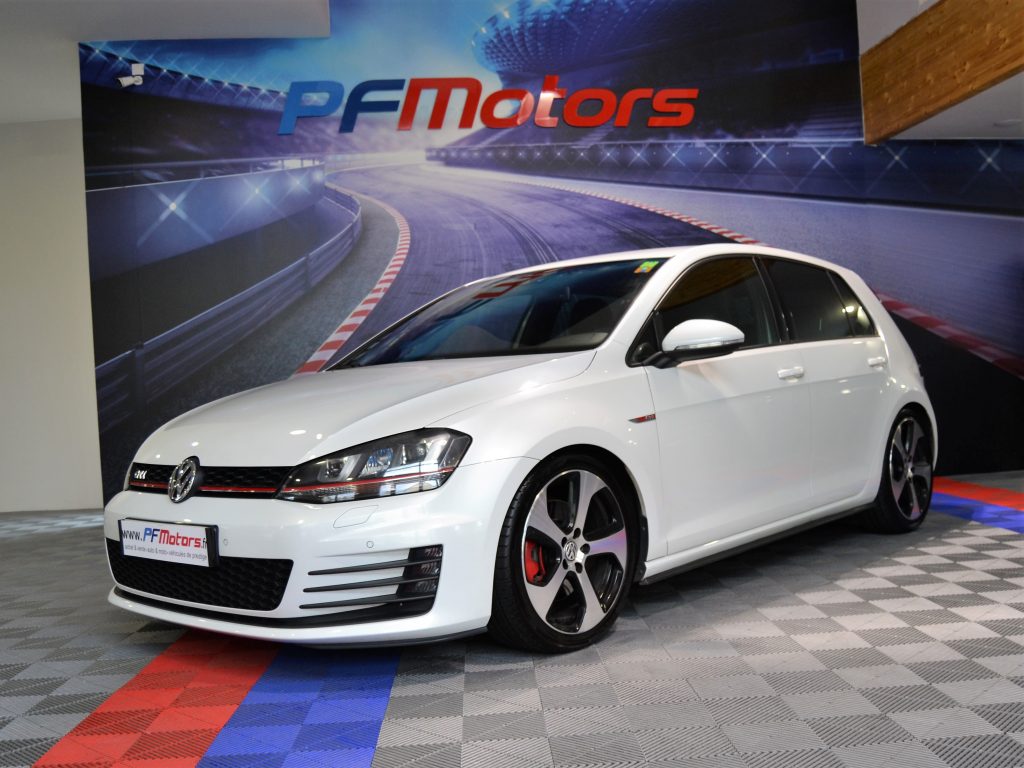 Volkswagen Golf 7 GTI 2.0 TSI 220 DSG GPS DCC Blanc nacré