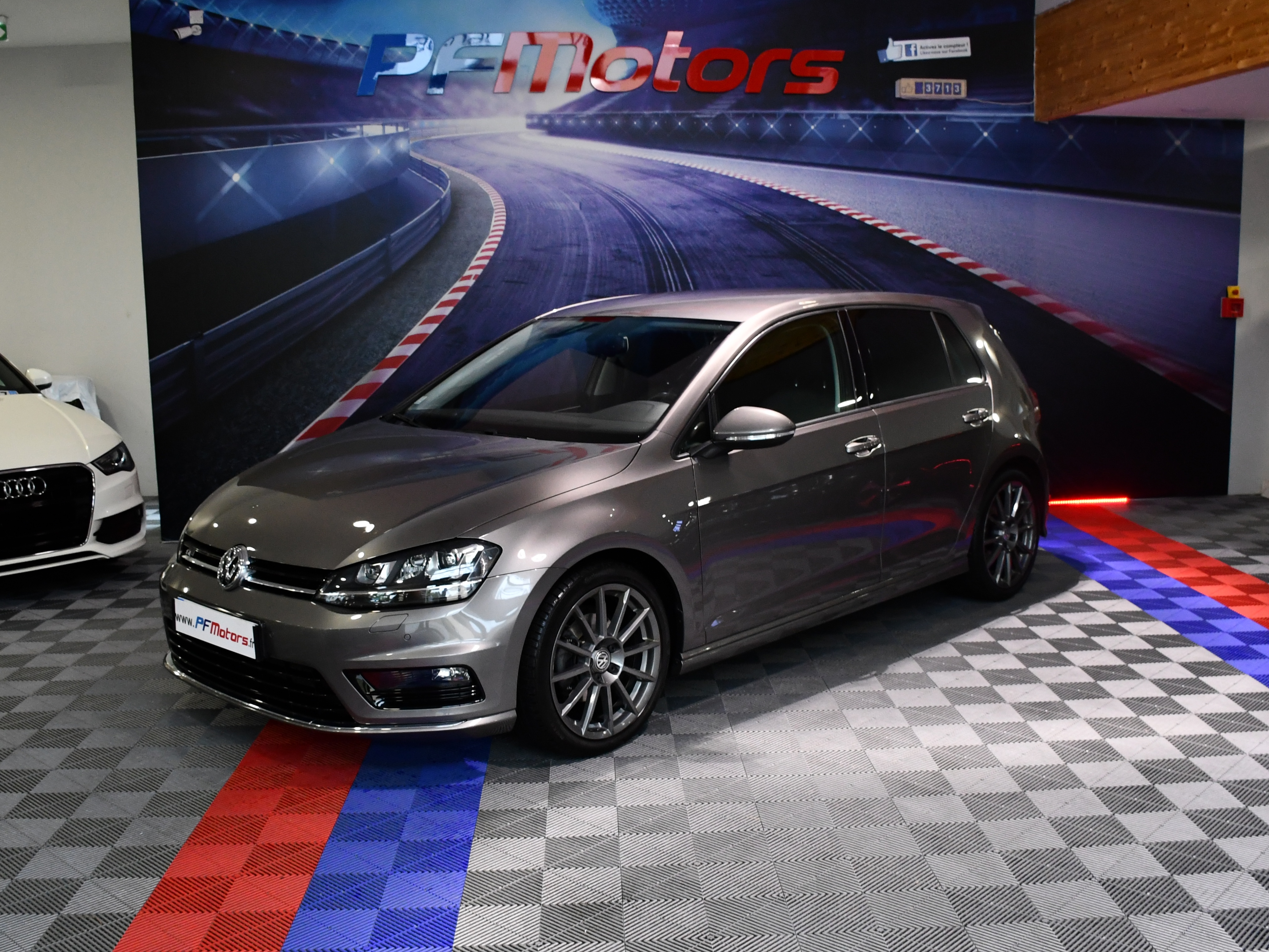 VOLKSWAGEN GOLF 7 RLINE 1.4 TSI 125 CARAT XENON Pf Motors