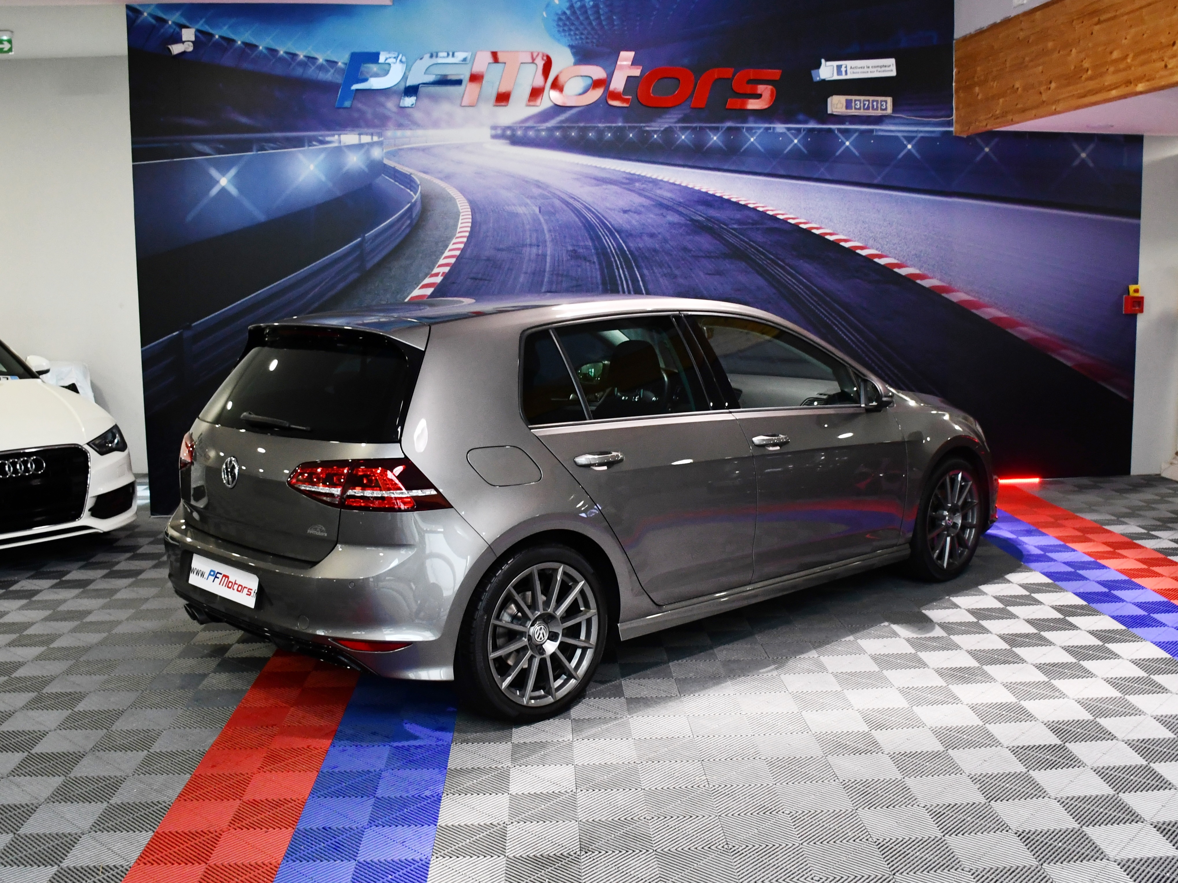 VOLKSWAGEN GOLF 7 RLINE 1.4 TSI 125 CARAT XENON Pf Motors