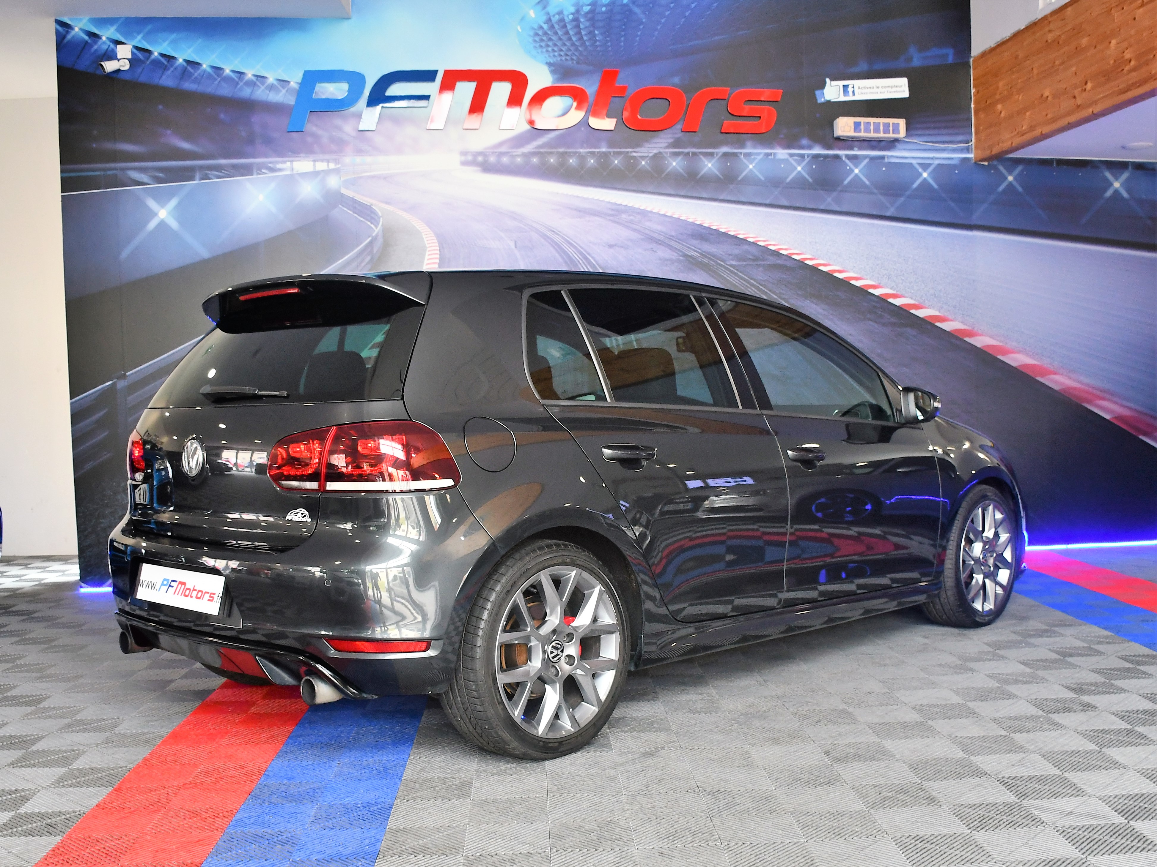 Volkswagen Golf 6 GTI édition 35 2.0 TSI 235 Boite 6 DCC Démarrage sans  Clef Bluetooth Téléphone MF JA 18 - Pf Motors