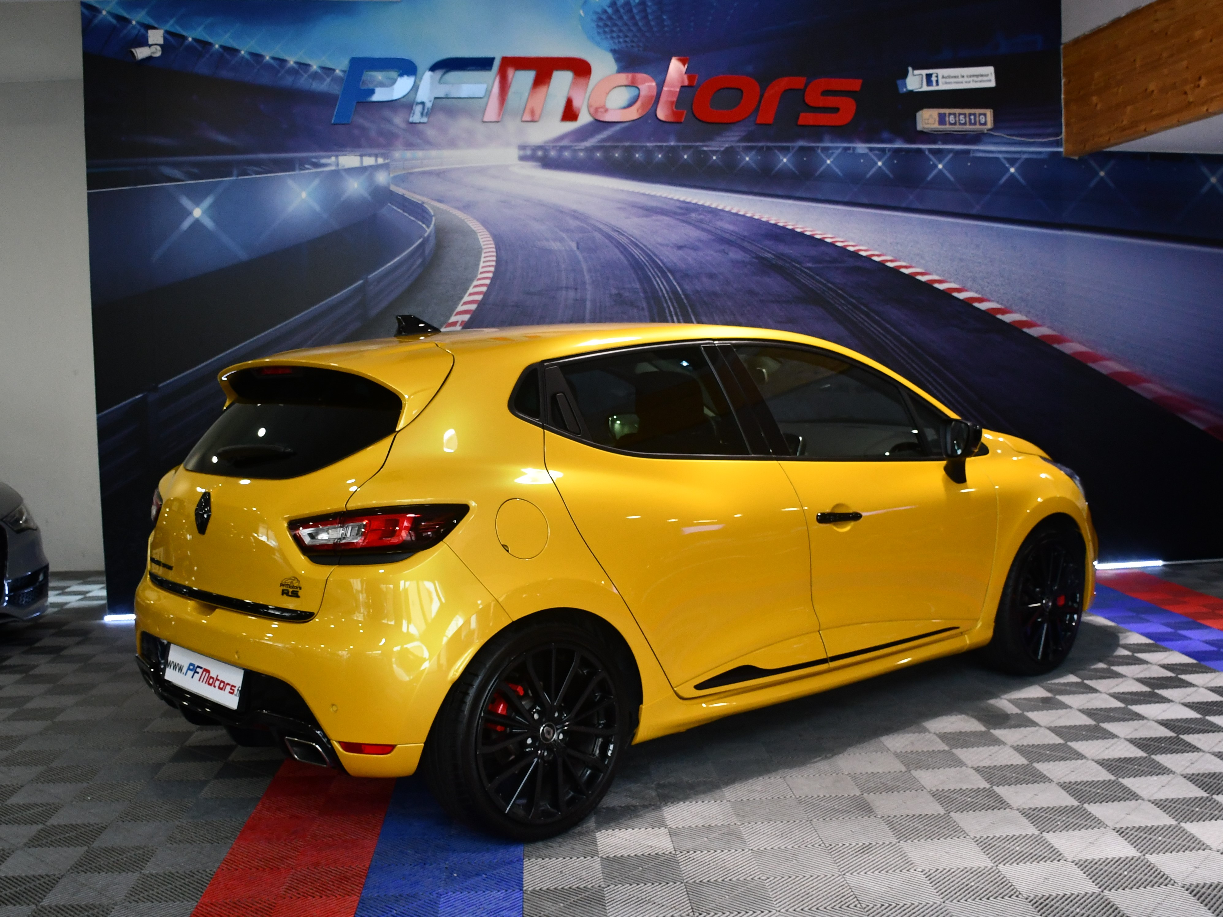 Renault Sport Clio 4 RS 1.6 EDC 200 GPS Bose Chassis CUP RS Monitor RS  Drive Caméra JA 18 - Pf Motors