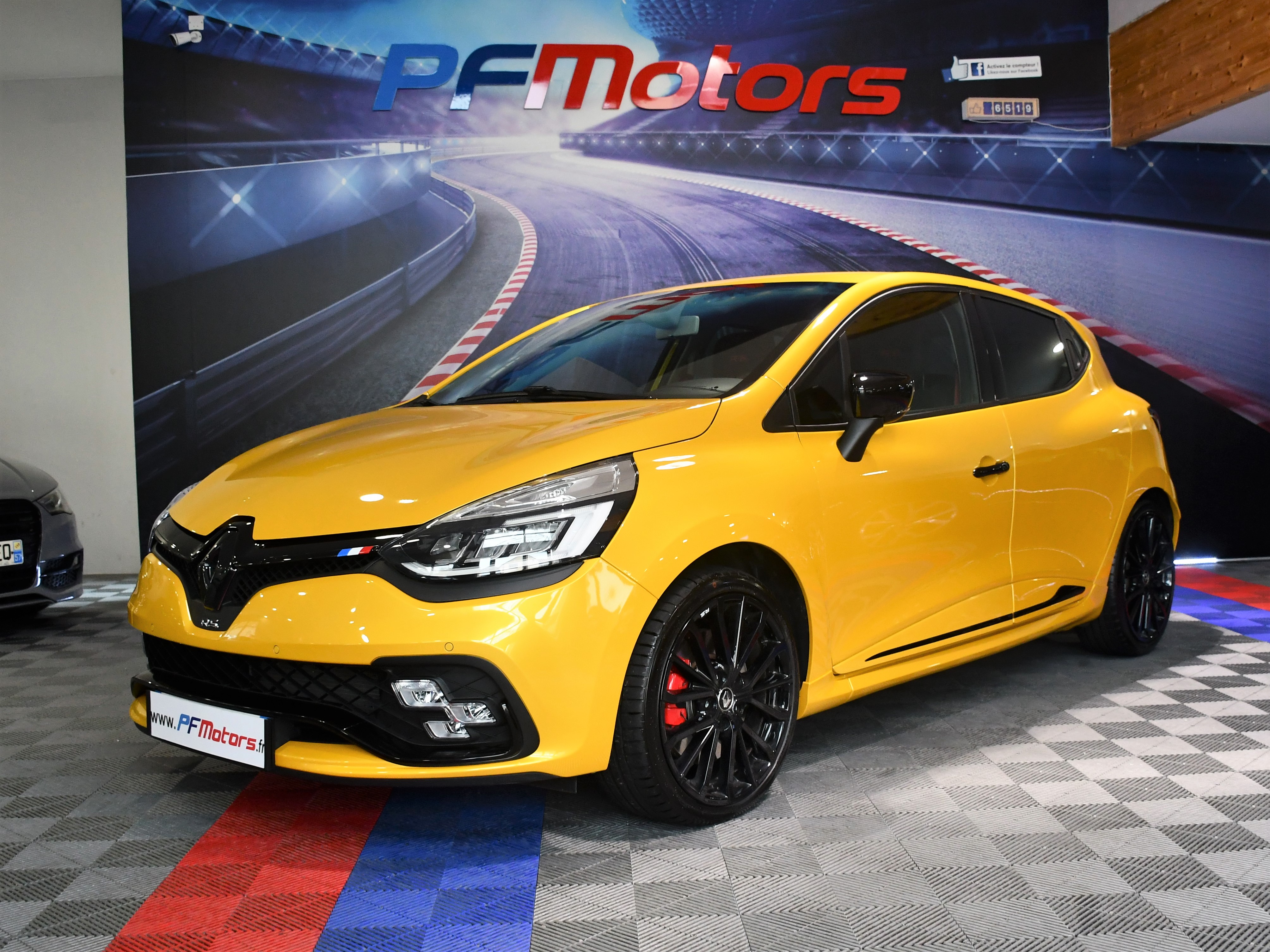 Renault Sport Clio 4 RS 1.6 EDC 200 GPS Bose Chassis CUP RS Monitor RS  Drive Caméra JA 18 - Pf Motors