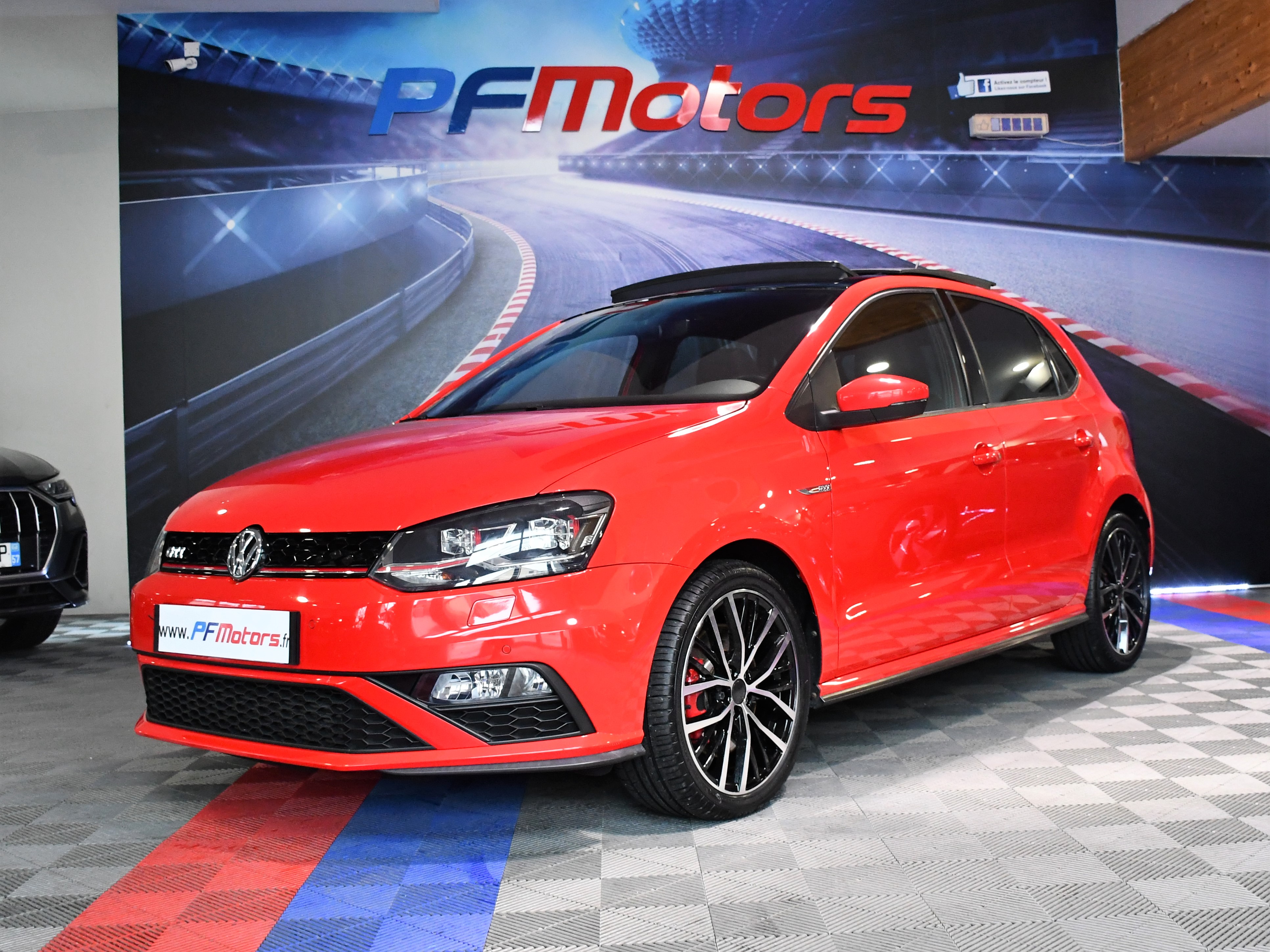 Volkswagen Polo GTI 1.8 TSI 192 DSG GPS Pro Mode Sport LED Clim Auto  Régulateur JA 17 - Pf Motors