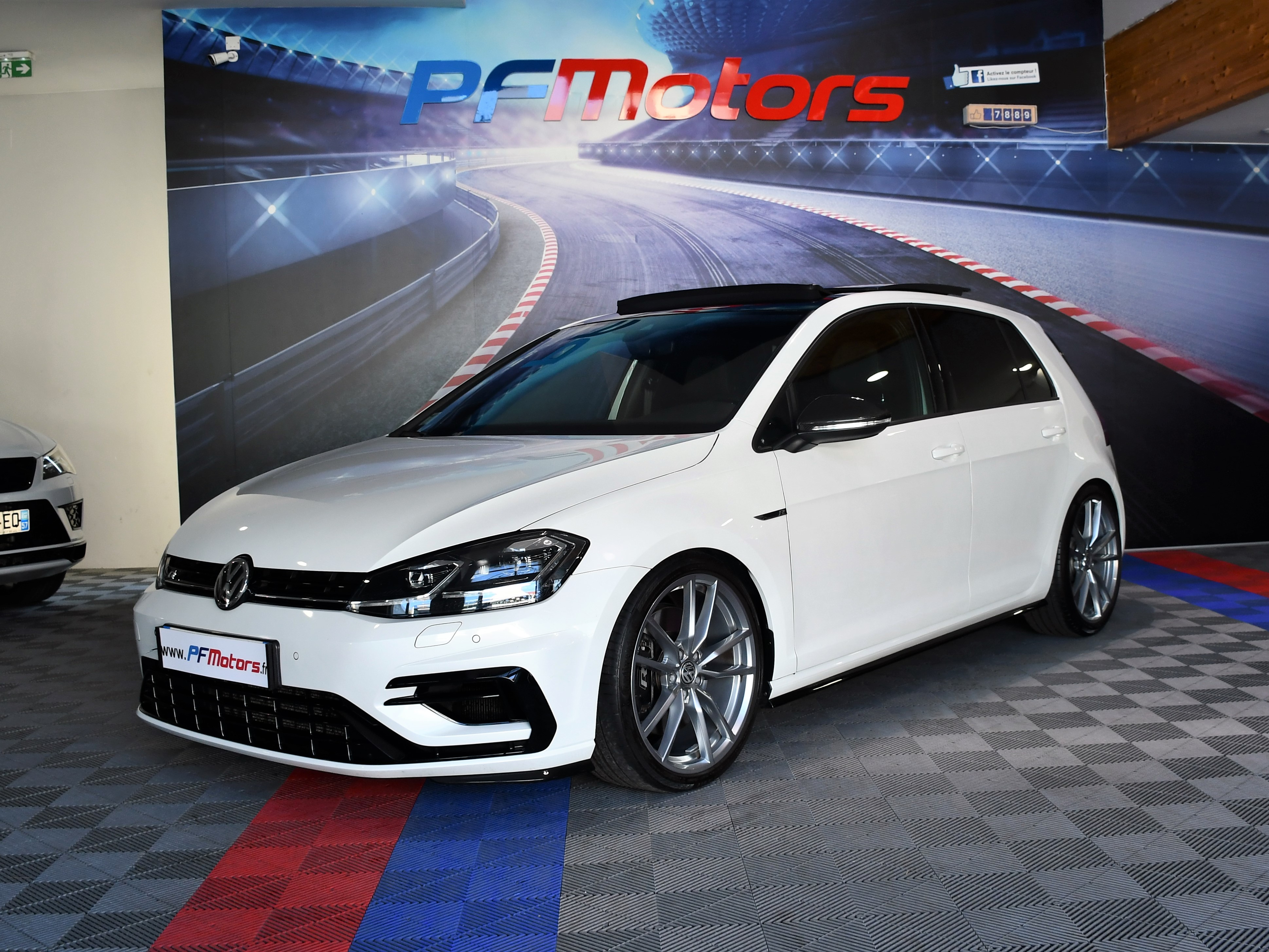 Volkswagen Golf 7 R Facelift ABT 2.0 TSI 300 Fap DSG 4Motion GPS Virtual  AKRAPOVIC Dynaudio ACC Mode TO JA 19 - Pf Motors