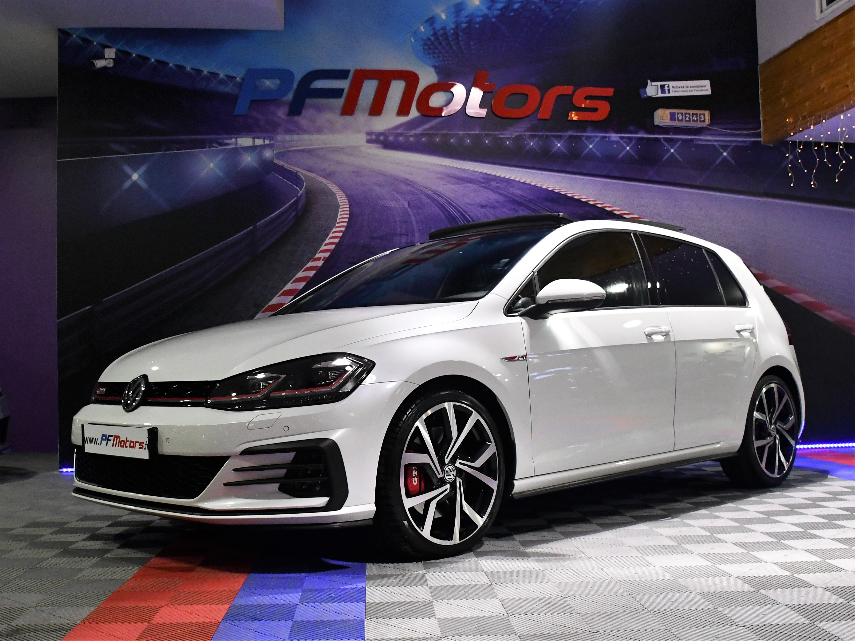 Volkswagen Golf 7 GTI Performance Facelift 2.0 TSI 245 DSG 7 GPS Pro  Honeycomb Front Lane Caméra Virtual Garantie Vw 04/2023 ou 100.000 km - Pf  Motors