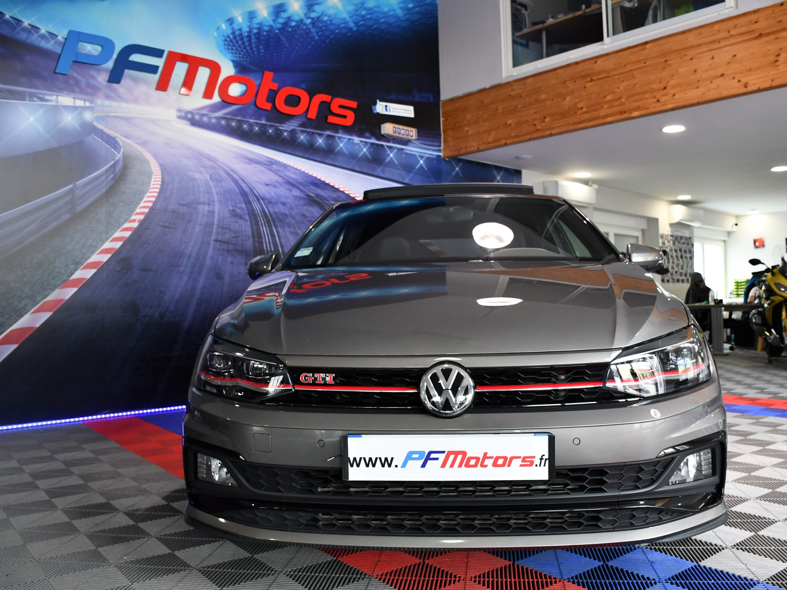 Volkswagen Polo GTI 2.0 TSI 200 DSG 6 GPS Virtual Mode Caméra ACC Sono  Beats Audio JA 18 - Pf Motors