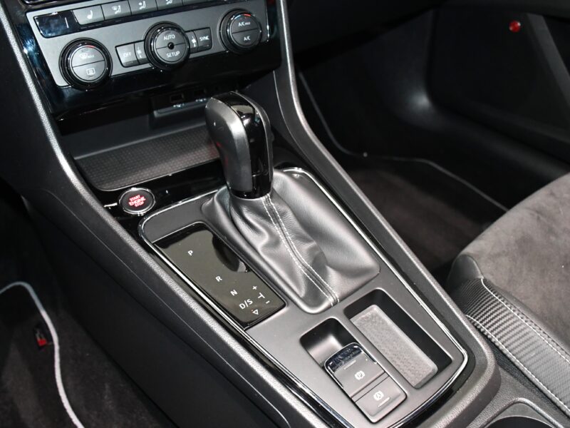 Séat Léon CUPRA ST 2.0 TSI 290 DSG GPS Virtual Beats Front ACC DCC TO LED JA 19